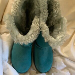 Target Teal Faux Fur Boots genuine suede. New